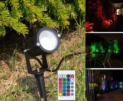 RGB LED TUINSPOT MET GRONDPEN IP65 230V 6W MULTICOLOR