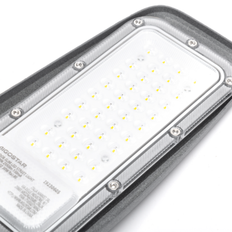 LED STRAATLAMP MET DAGLICHTSENSOR IP66 230V 30W 4576LM 