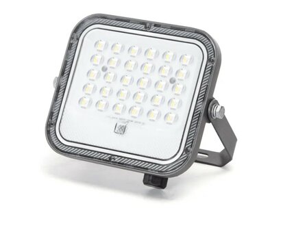 SOLAR LED VERSTRALER RGB+W &amp; DIMBAAR 50W + REMOTE 