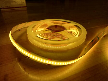 CCT COB LED STRIP IP65 24V/DC 608LED/M. 12W/M. 2700K-6500K