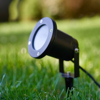 TUINSPOT MET GRONDPIN ALUMINIUM/GLAS IP65 230V GU10