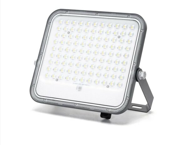 SOLAR LED VERSTRALER RGB+W & DIMBAAR 150W + REMOTE 