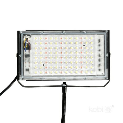 LED KWEEKLAMP STRALER FIRON 230V 45W 3750LM VOLSPECTRUM GROEILAMP