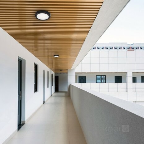 LED PLAFONDLAMP NAIROS SENSOR/REMOTE BLACK IP65 24W 3568LM CCT