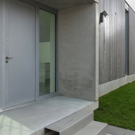 BUITENLAMP WANDLAMP MET SENSOR ZWART IP44 230V GU10