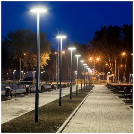LED SOLAR PARKLAMP SOLSUMI SENSOR/REMOTE IP54 25W 4000K 