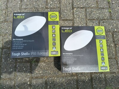 2 x LED Plafondlampen met 3-uurs noodlamp 15W 1400LM IP66